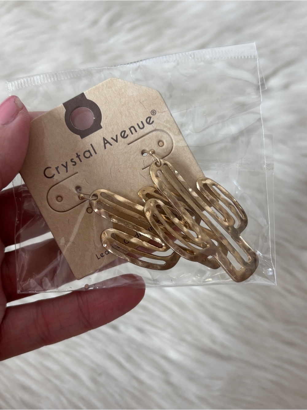 Crystal Avenue Gold Geometric Dangle Earrings - Gold